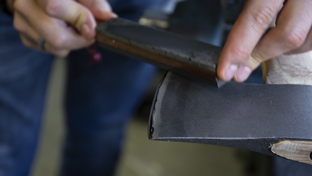 How Do You Sharpen An Axe Knivesandtools Explains