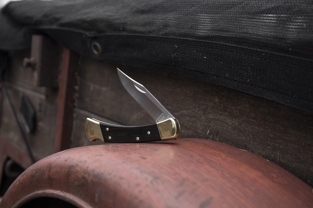 Buck 110 Ebony