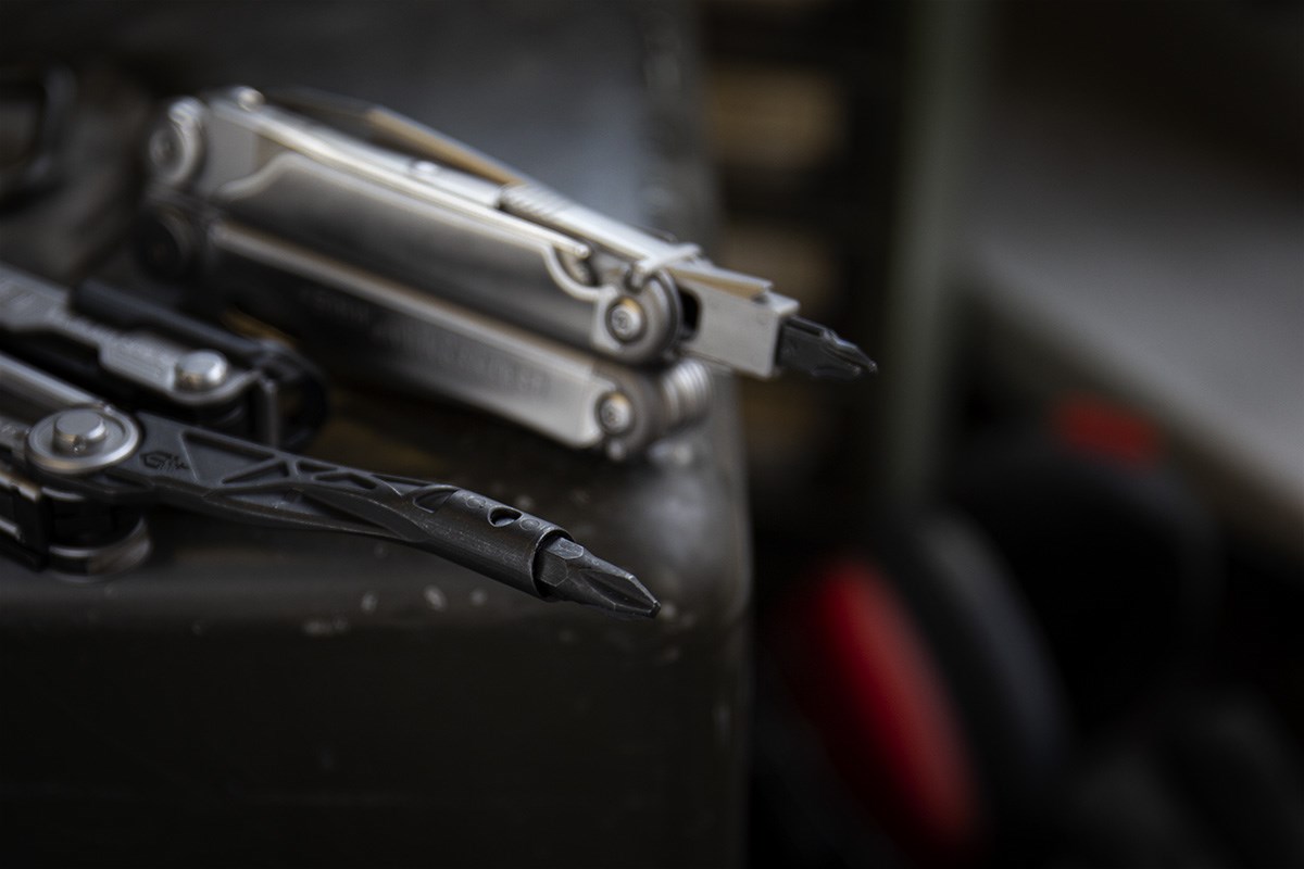 Gerber Center-Drive vs Leatherman Wave Plus