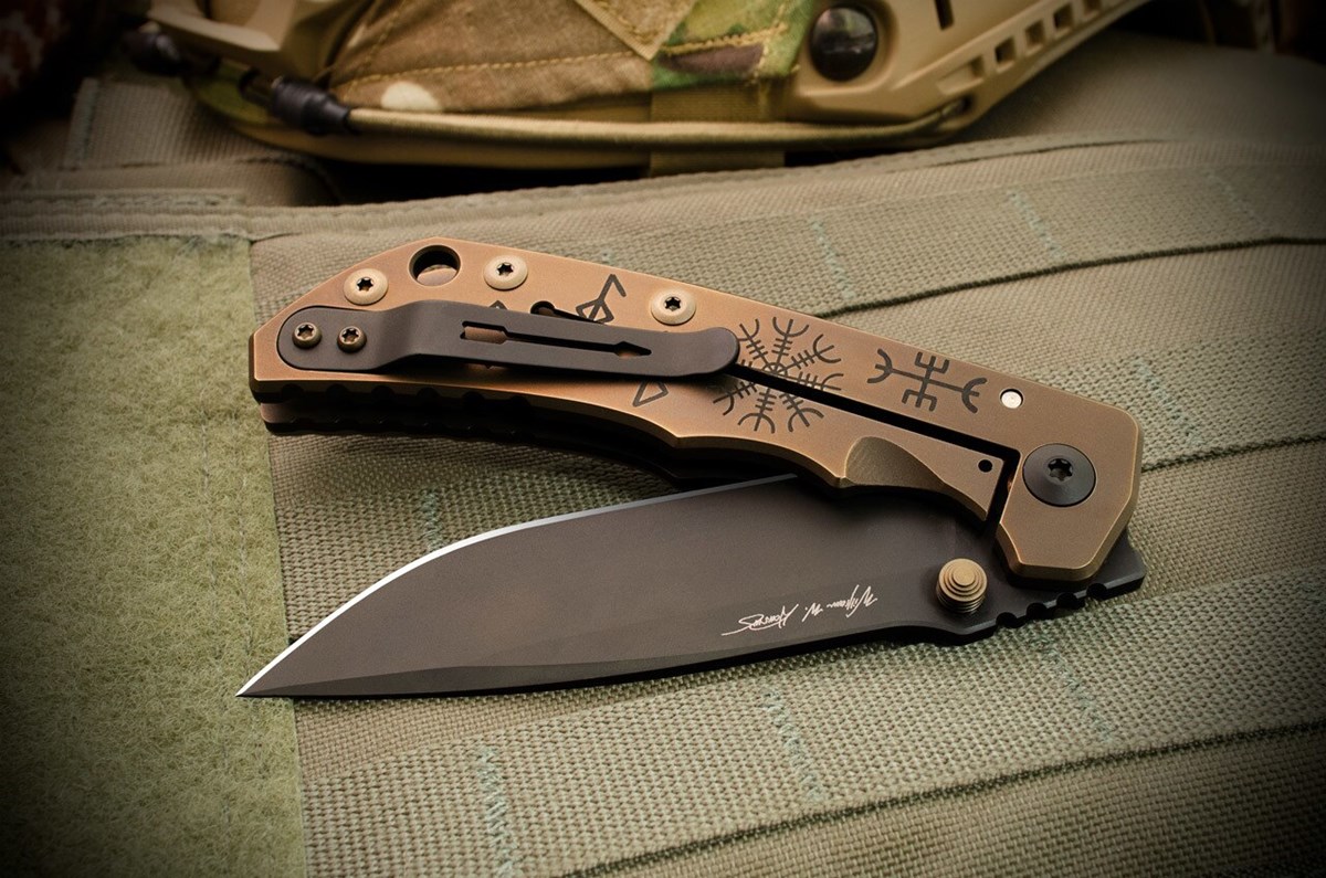 Spartan Blades Harsey Folder Runes and Staves