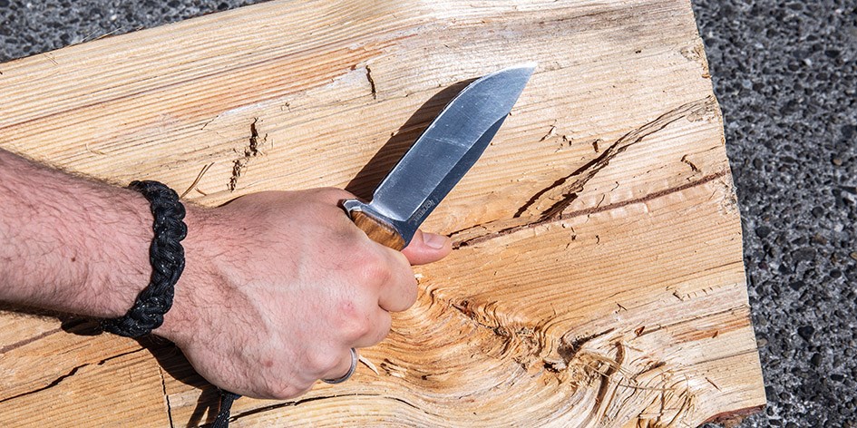 Knife grip
