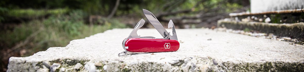 VRAI COUTEAU SUISSE VICTORINOX MY FIRST MON PREMIER 9 OUTILS ROUGE OU BLEU NEUF