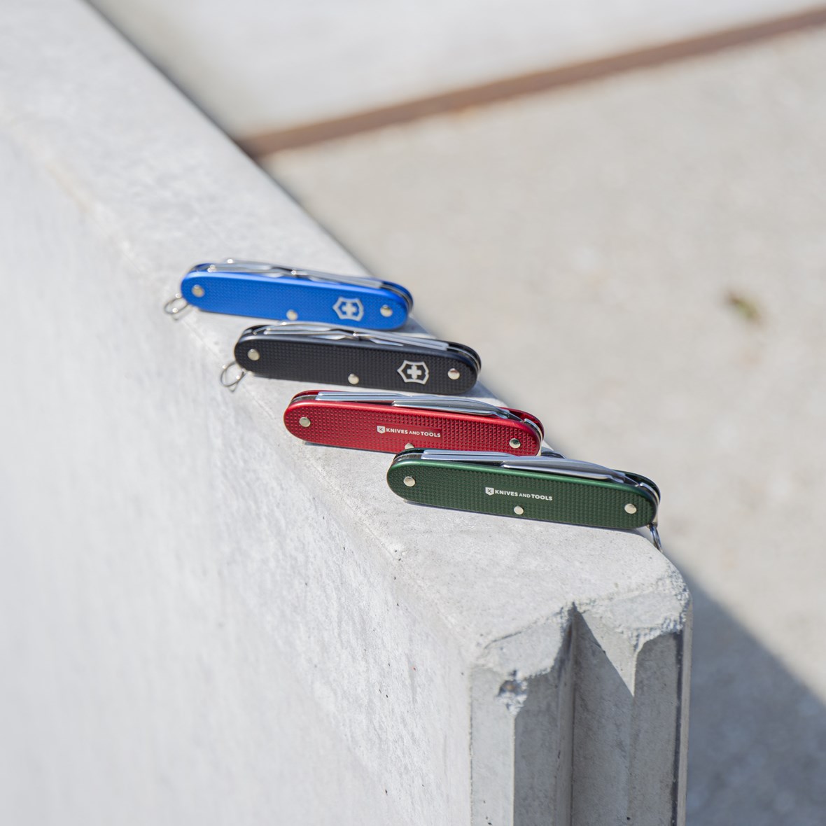 UK knife laws am I allowed to carry this pocket knife?